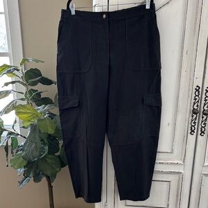 Lululemon Light Utilitech Cargo Pocket High-Rise Pant 33 Black Utility Barrel